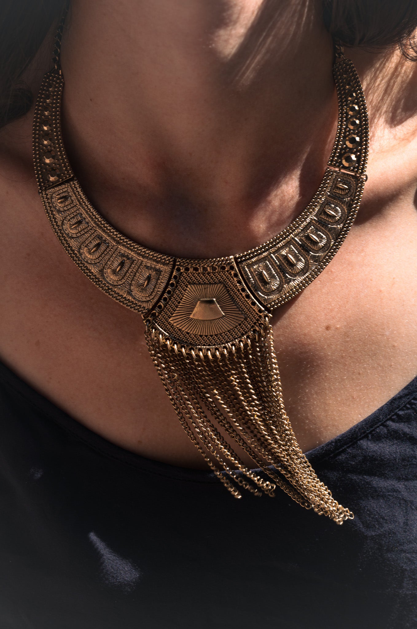 Vintage 70s Collar Plate Necklace w/ Fringe