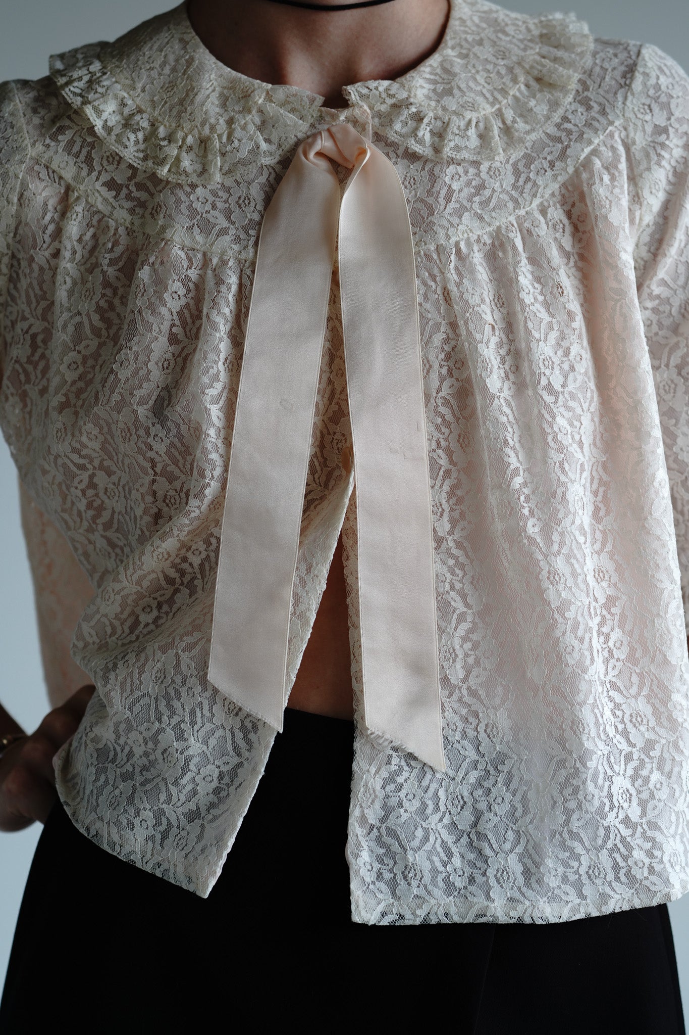 Vintage 50s Lace Bedcoat w/ Satin Bow