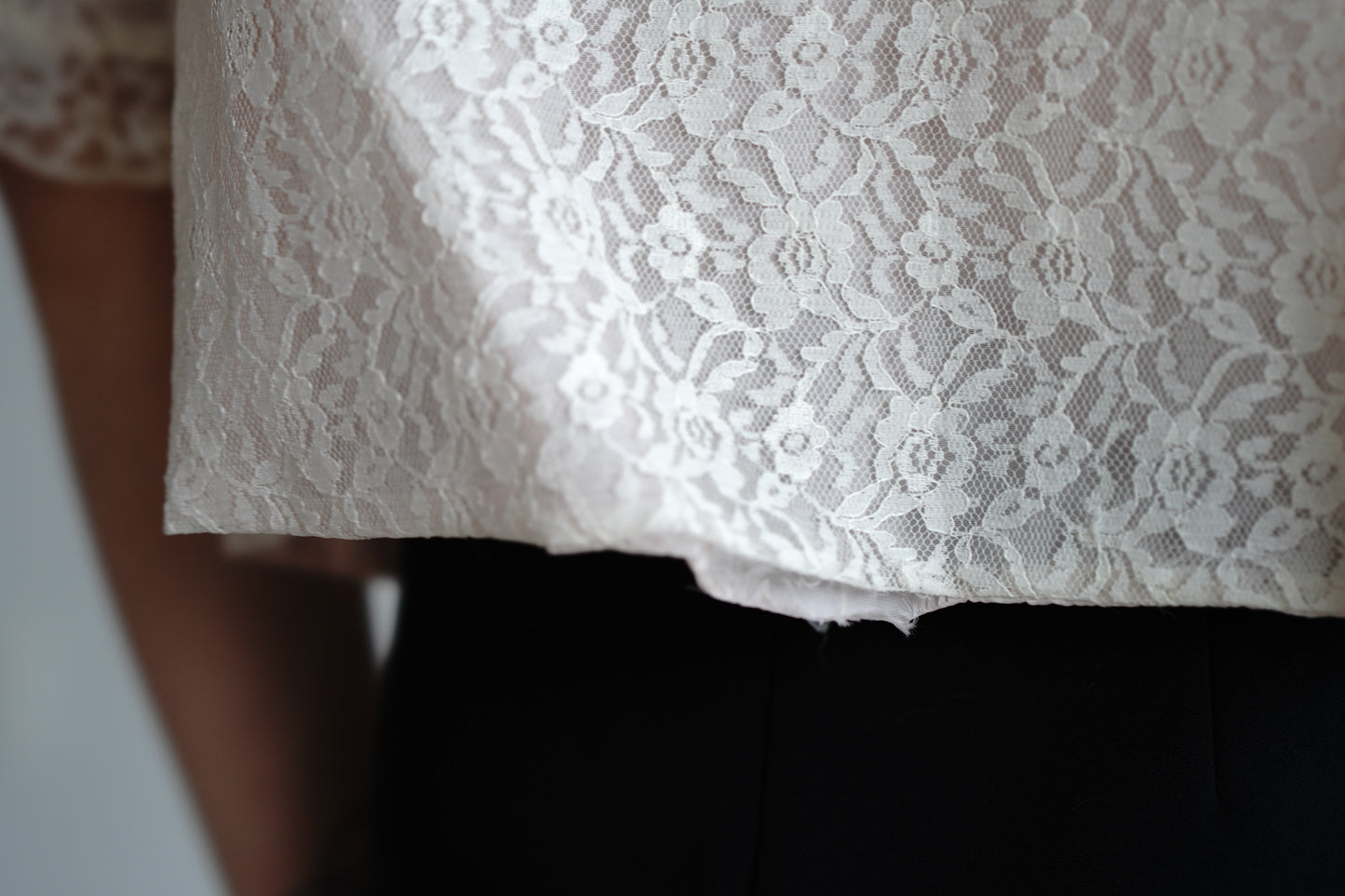 Vintage 50s Lace Bedcoat w/ Satin Bow