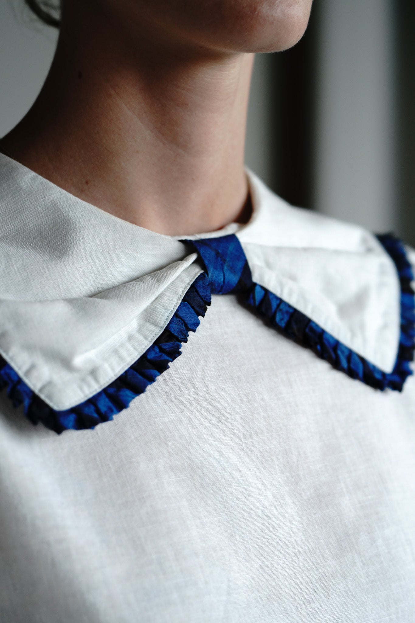 Vintage 80s Bow Front Linen Top