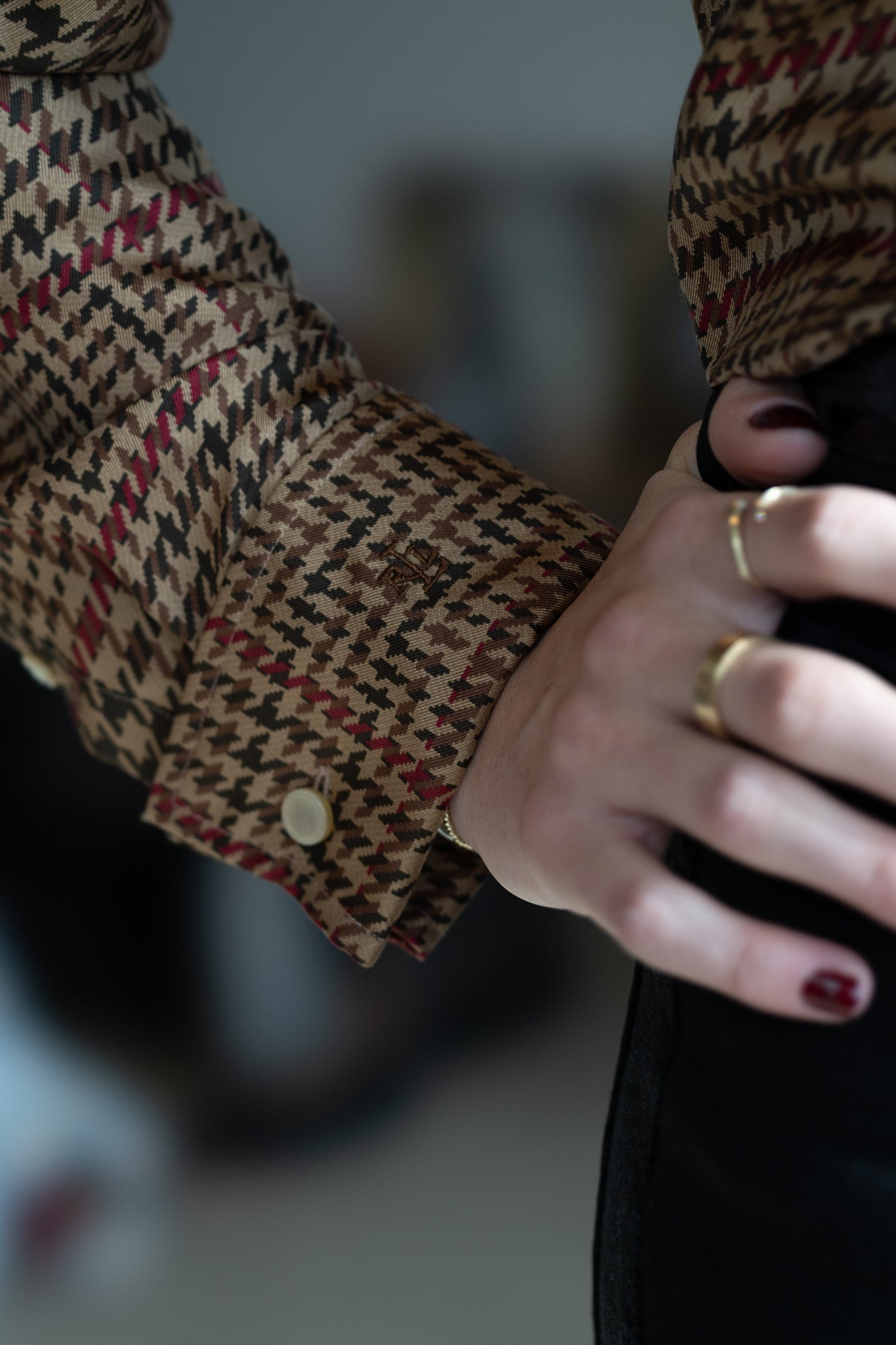 Vintage 90s Silk Houndstooth Equestrian Button Up