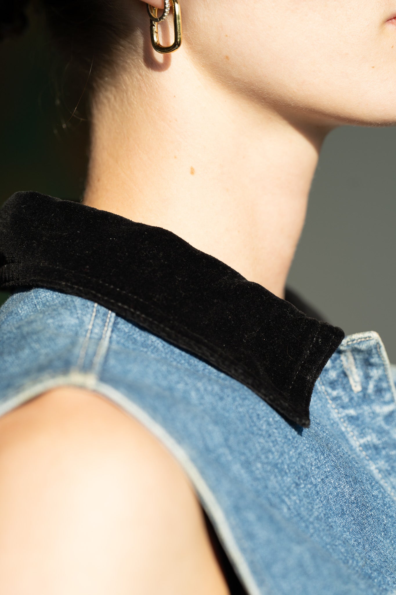 Vintage Bill Blass Denim Vest Dark Wash